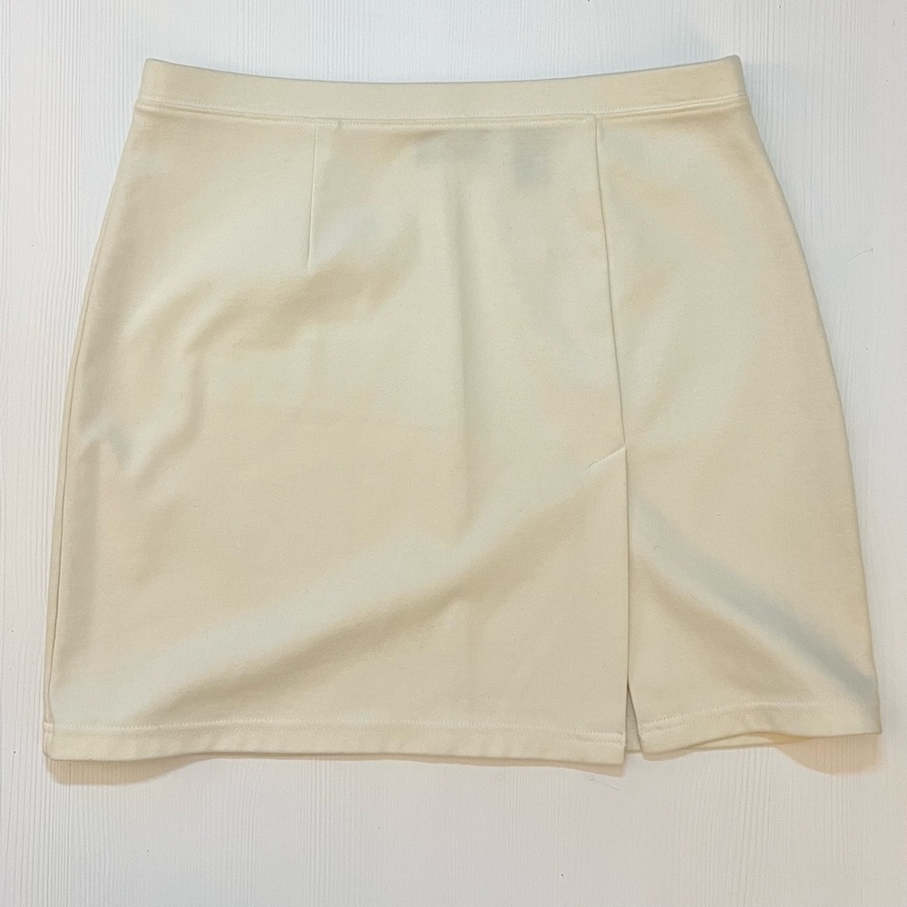 EXPRESS Y2K VTG Mini Skirt Cream Size M